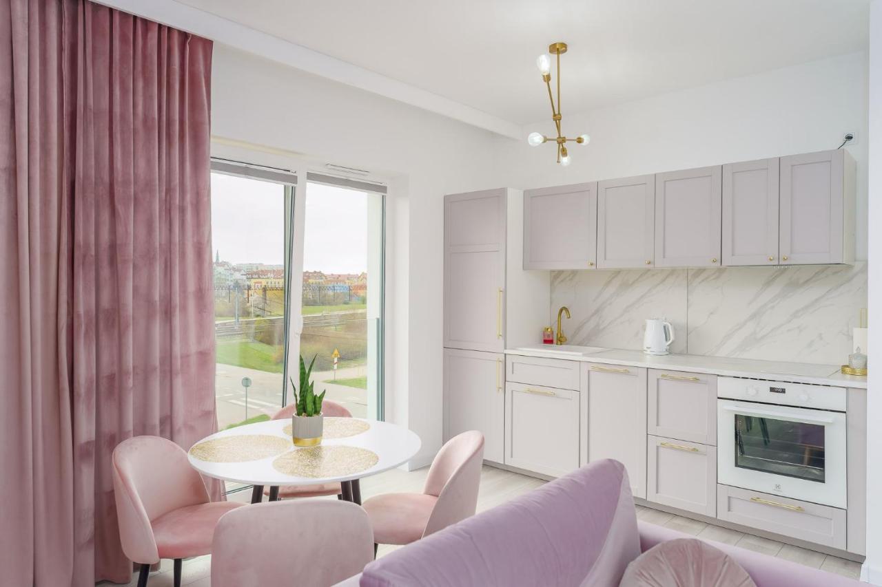 Fredry 2 Liliowy Apartament Kołobrzeg